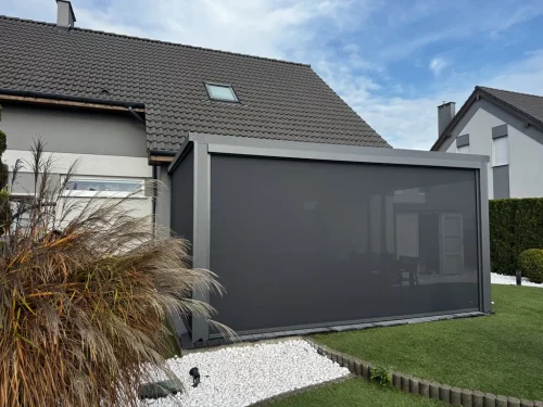 screen-zewnetrzny-grafitowy-dom-jednorodzinny
